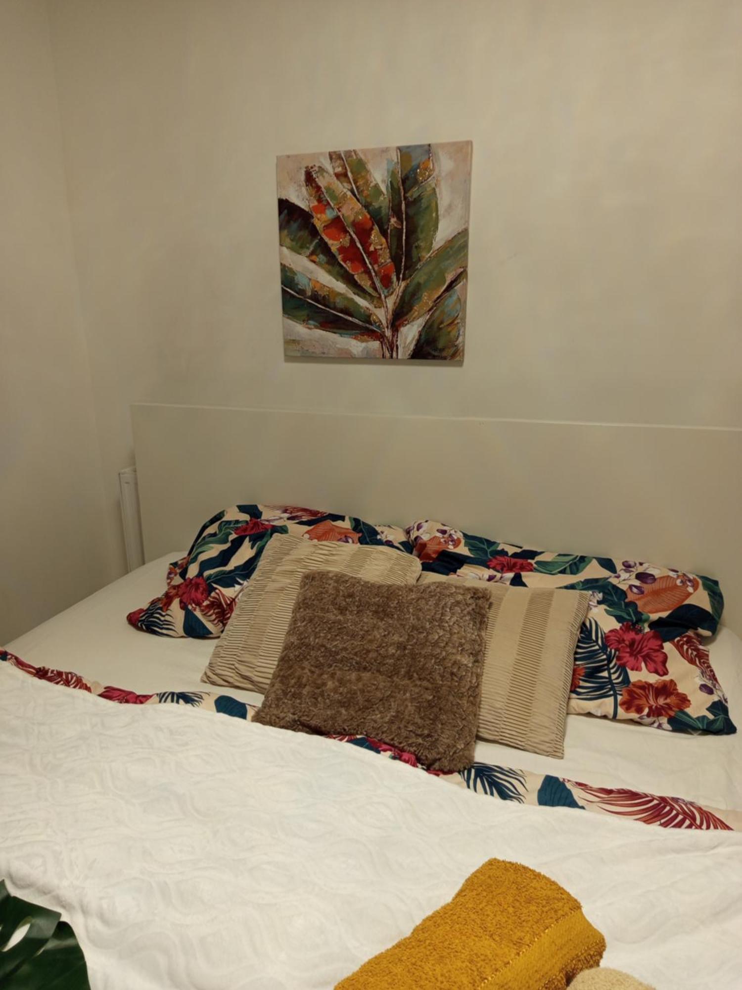 Duna Apartment, Freegarage, 2room, Smarttv,dishwasher,ac From July 4th Apartament *
